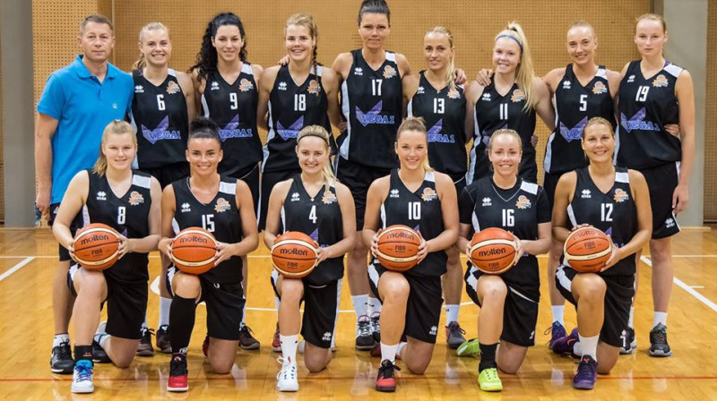 Armands Misus un "Vega 1/Liepāja" basketbolistes
Foto: Vega 1/Liepāja