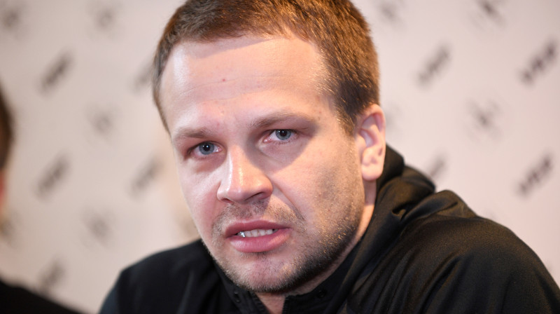 Jānis Gailītis preses konferencē 27. septembrī
Foto: Romāns Kokšarovs, f64