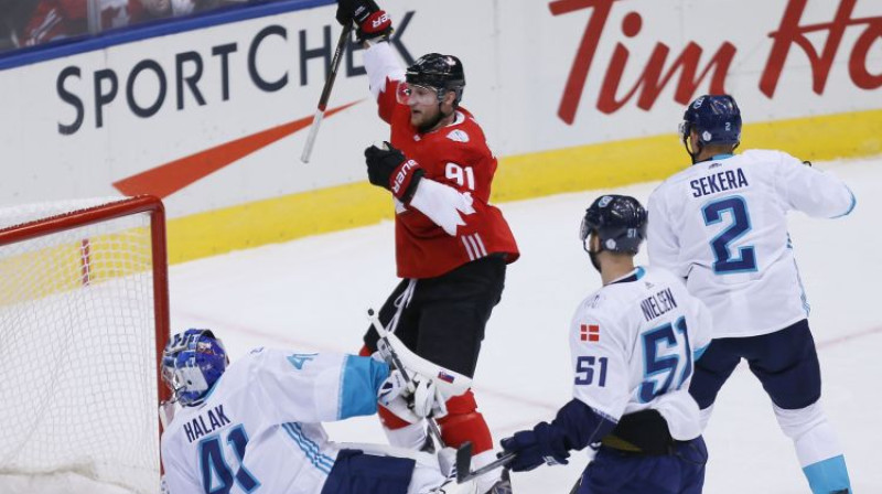 Vārtu guvumu atzīmē Stīvens Stemkoss
Foto: USA TODAY Sports/Sipa USA/Scanpix