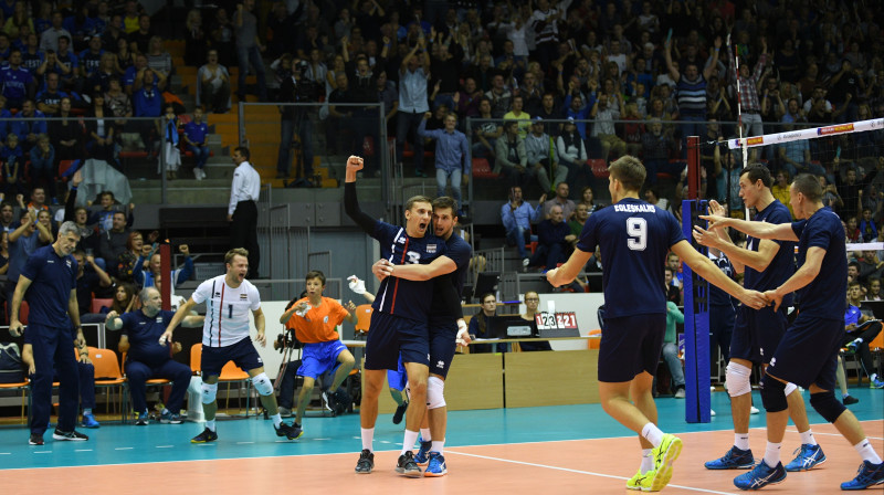 Latvijas volejbola izlase
Foto: Romāns Kokšarovs/f64