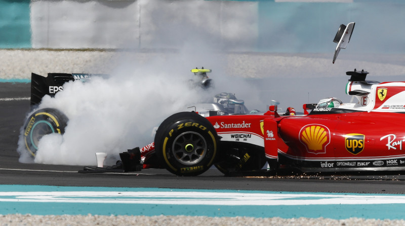 Fetela un Rosberga sadursme
Foto: TT NYHETSBYRÅN/Scanpix