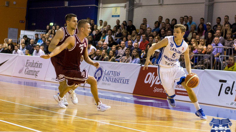 ''Rīgas derbijs'' pilnu Elektrum OC tribīņu priekšā. Foto: Māris Greidāns, bk.lu.lv