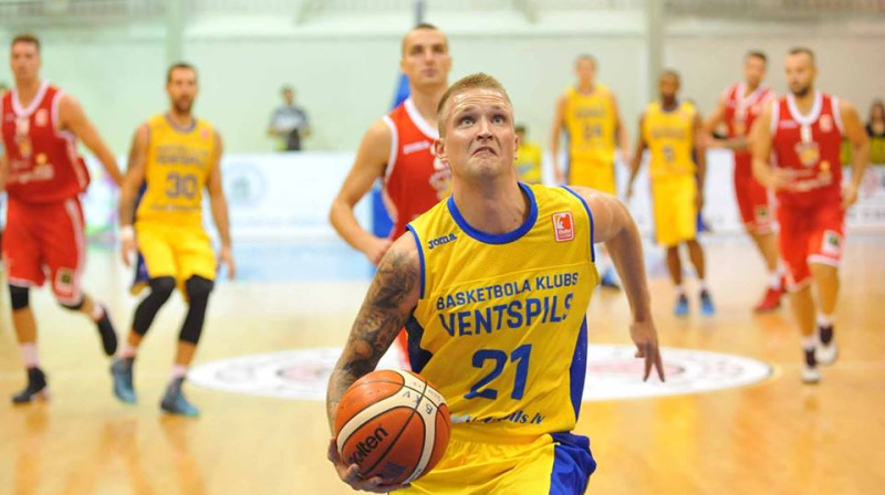 Aigars Šķēle, Andrejs Gražulis, Rihards Kuksiks un Artis Ate: tālmetienos 10/10!
Foto: BK Ventspils