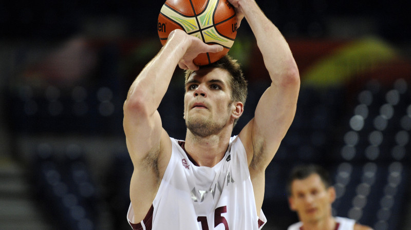 Ojārs Siliņš 
Foto: Romāns Kokšarovs, Sporta Avīze, f64