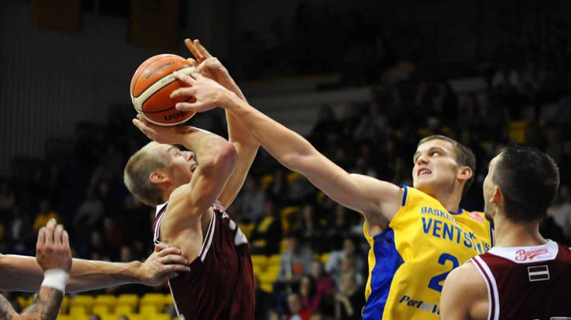 Andrejs Gražulis: 22 punkti un trīs bloķēti metieni Kurzemes derbijā
Foto: BK Ventspils