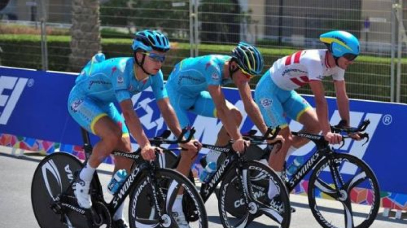 Gatis Smukulis no labās
Foto: directvelo.com