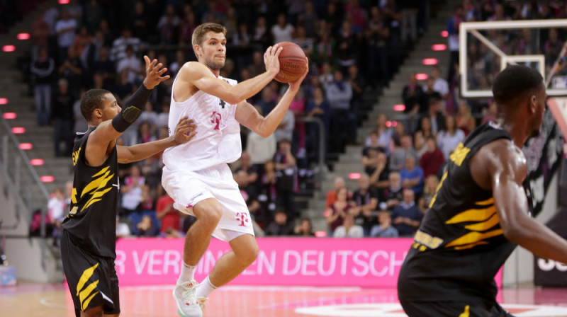 Ojārs Siliņš 
Foto: telekom-baskets-bonn.de