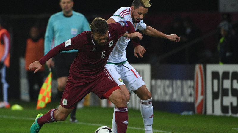 Vladislavs Gabovs mačā pret ungāriem 
Foto: Romāns Kokšarovs, Sporta Avīze, f64