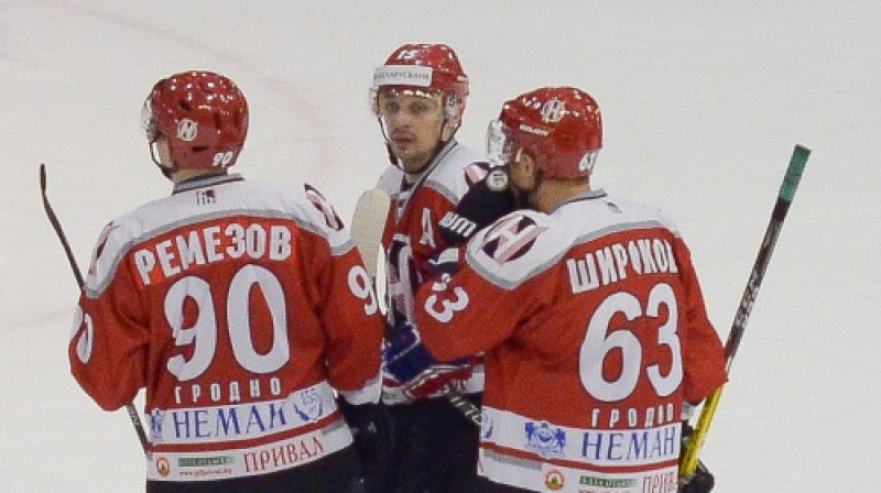 Maksims Širokovs 11 spēlēs sakrājis sešus (4+2) punktus un pozitīvu lietderības koeficientu +8
Foto: hcneman.by