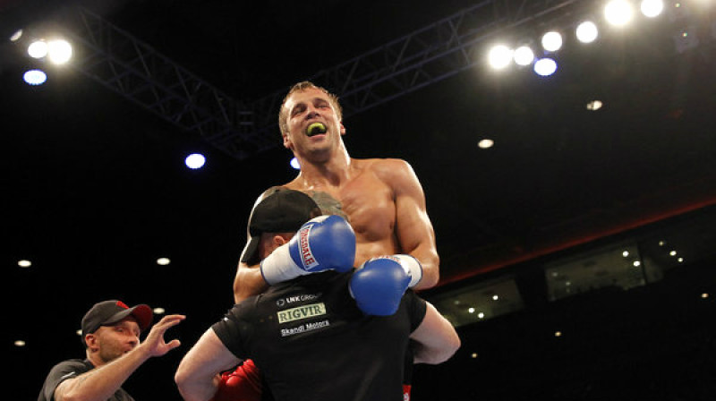 Mairis Briedis uzvar Liverpūlē 
Foto: PA Images / skysports.com