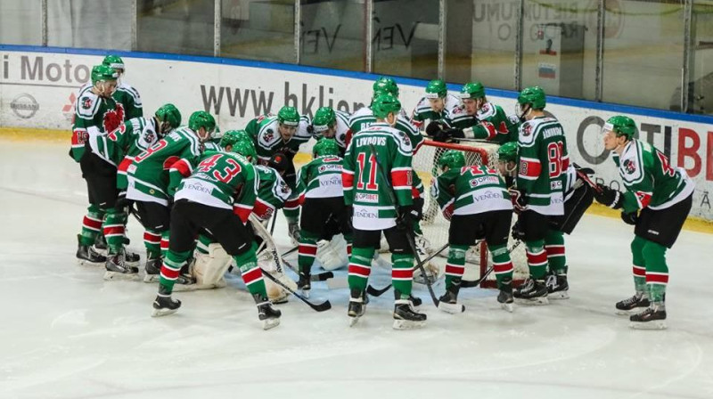 Hokeja klubs "Liepaja" pirms spēles
Foto: HK Liepāja