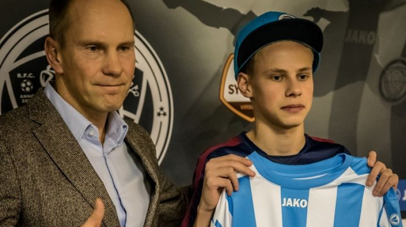 Gints Pidiks (pa labi)
Foto: Aleksandrs Puškins / Riga FC