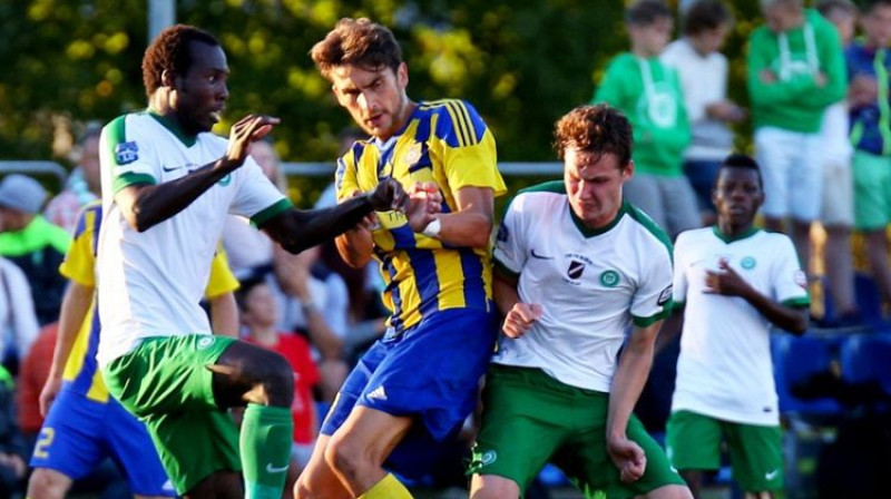 Ģirts Karlsons spēlē pret "Mettu"/LU
Foto: Māris Greidāns/Futbola Virslīga