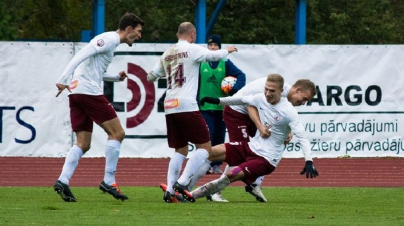 "Jelgava" līksmo
Foto: Māris Greidāns
