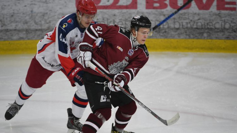Šodien divus vārtus guvušais Frenks Razgals
Foto: Romāns Kokšarovs/F64