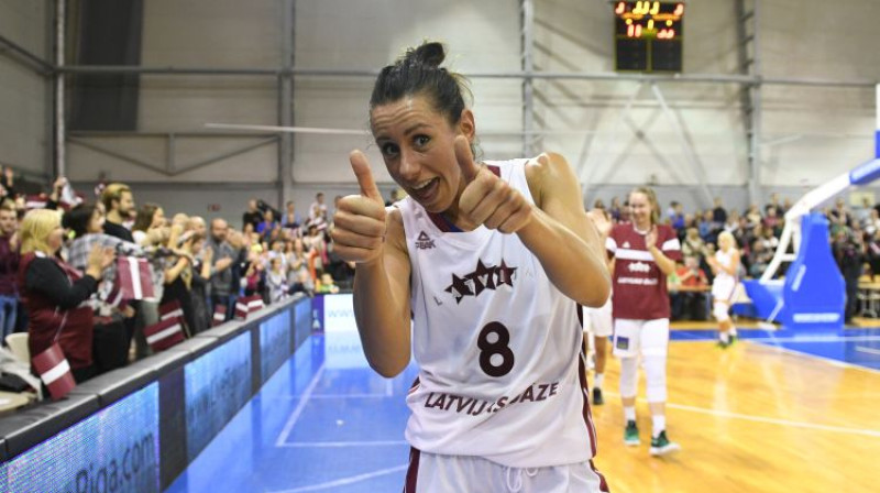 Gunta Baško-Melnbārde pēc uzvaras pār Slovēniju
Foto: Romāns Kokšarovs, f64