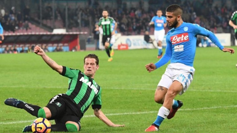 Lorenso Insinje (pa labi) mačā pret "Sassuolo"
Foto: AP/Scanpix
