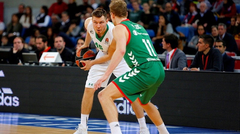 Dairis Bertāns un Jaka Blažičs
Foto: euroleague.net