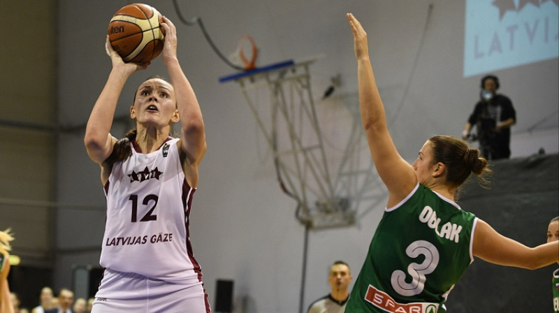 Anete Šteinberga
Foto: Romāns Kokšarovs, f64