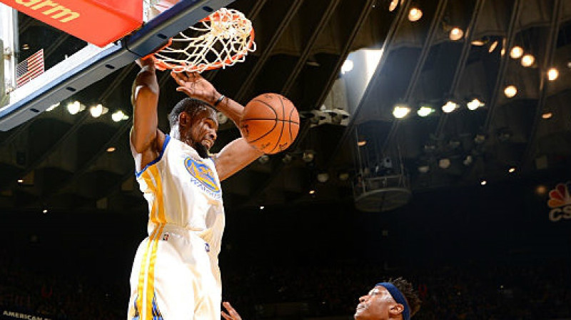 Foto: Noah Graham / GettyImages, Warriors.com