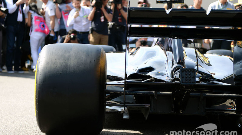 2017. gada F1 riepas
Foto: motorsport.com