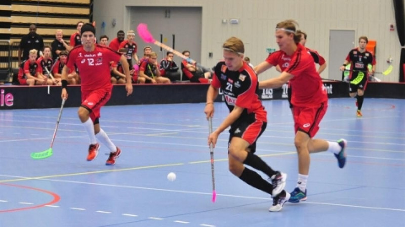 Jakobs Karlsons uzbrukumā