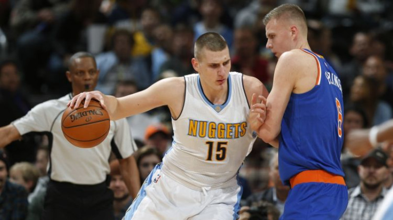 Nikola Jokičs pret Kristapu Porziņģi
Foto:AP/Scanpix