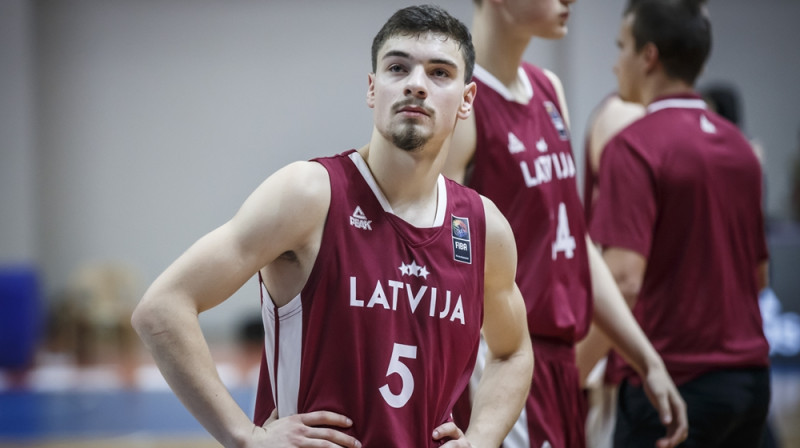 Nikolajs Zotovs un U18 izlase: priekšā cīņa par vietu virslīgā.
Foto: FIBA.com