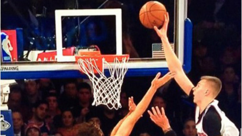 Kristaps Porziņģis pret "Thunder"