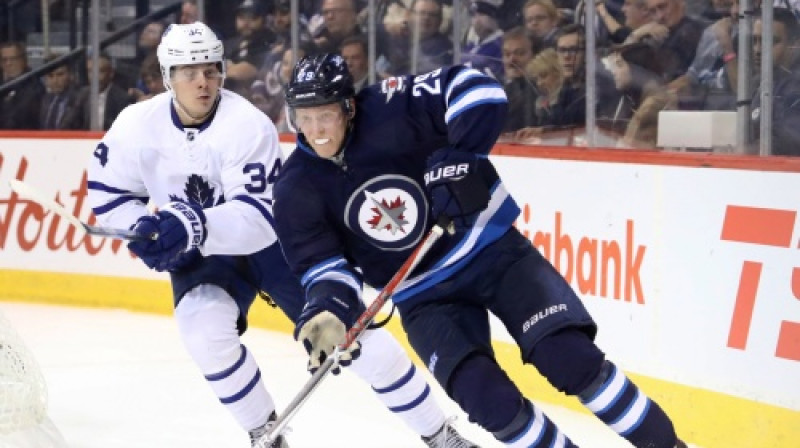 Ostons Metjūzs un Patriks Laine
Foto: Sipa USA/Scanpix