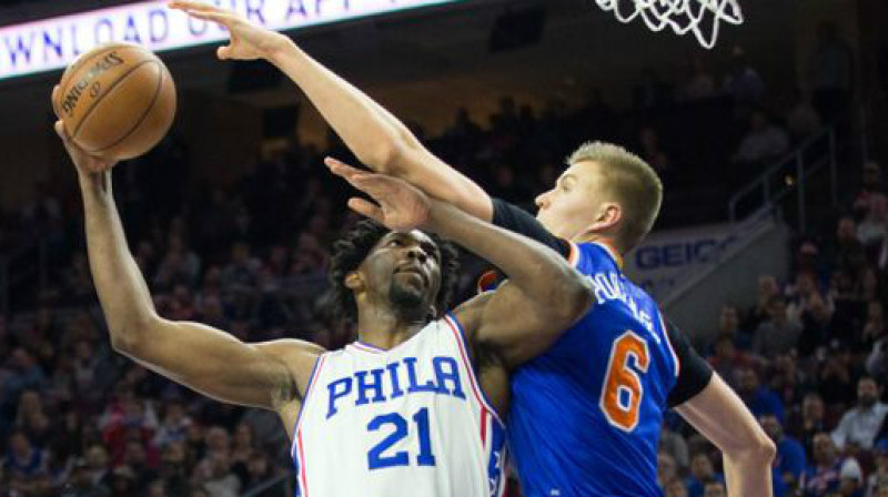 Džoels Embīds un Kristaps Porziņģis
Foto: Bill Streicher / usatoday.com