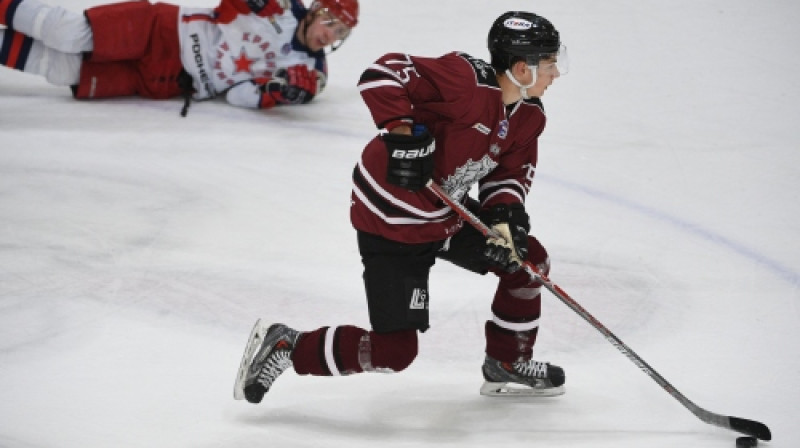 Pauls Svars
Foto: Romāns Kokšarovs/f64