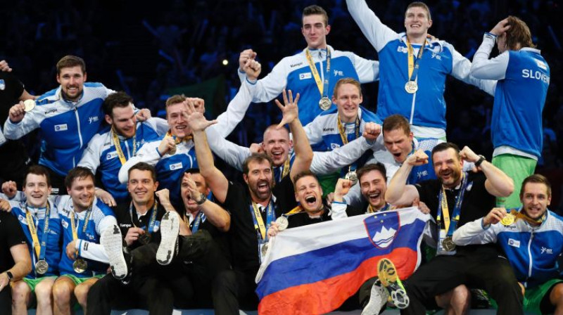 Slovēnijas izlases prieki pēc uzvaras bronzas mačā
Foto: AFP/Scanpix
