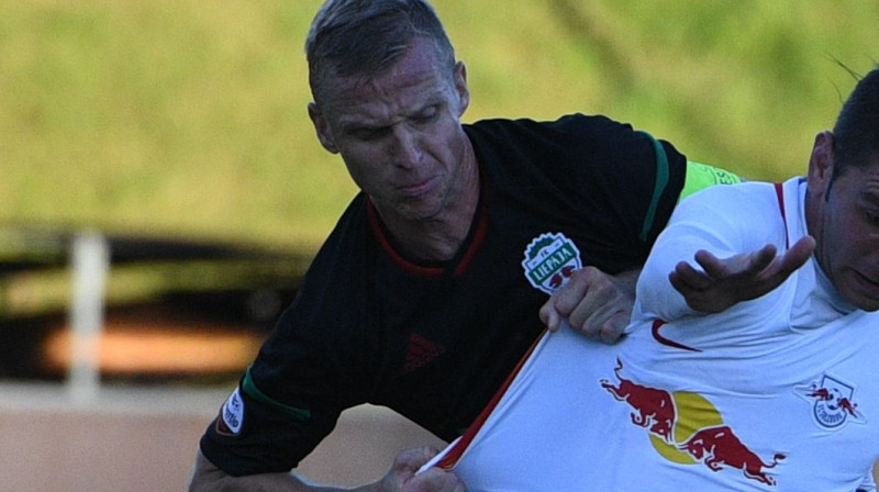 Deniss Ivanovs 
Foto: Romāns Kokšarovs, Sporta Avīze, f64