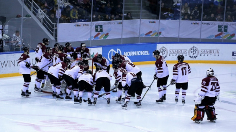 Latvijas hokejisti Almati 
Foto: almaty2017.com