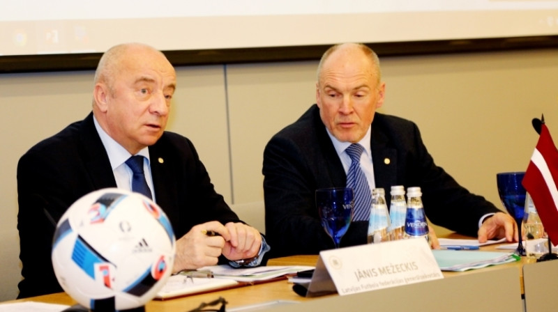 Jānis Mežeckis un Guntis Indriksons
Foto: LFF