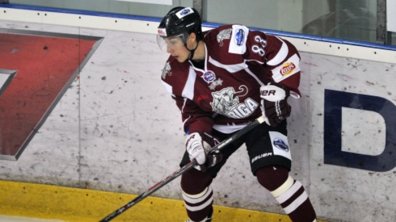 Deivids Sarkanis "Rīgas" kreklā
Foto: Romāns Kokšarovs/f64