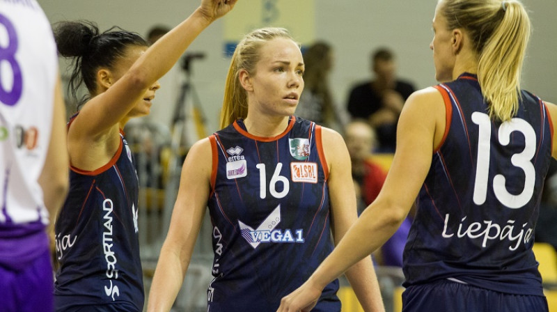 Kristīne Silarāja, llze Jākobsone un Kristīna Petermane: pirmā uzvara pār Somijas čempionēm
Foto: Vladislavs Proškins, f64