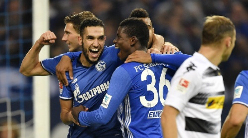 Gelzenkirhenes "Schalke" Bundeslīgas pirmajā aplī Menhengladbahas "Borussia" sagrāva ar 4:0
Foto: AP/Scanpix