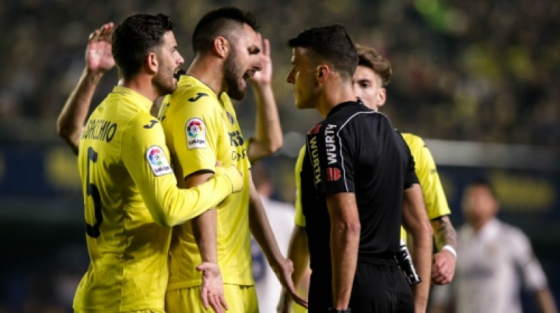 "Villarreal" nepiekrīt tiesneša lēmumam
foto: AFP/Scanpix