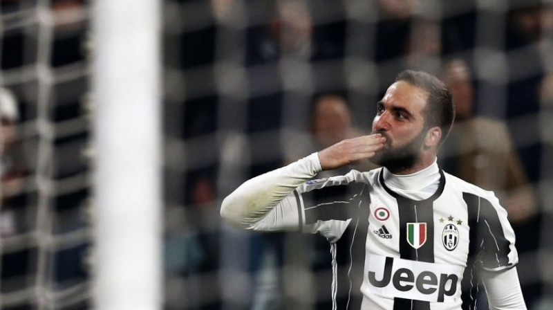 Gonsalo Igvains pēdējās četrās spēlēs guvis piecus vārtus
Foto: AFP/Scanpix
