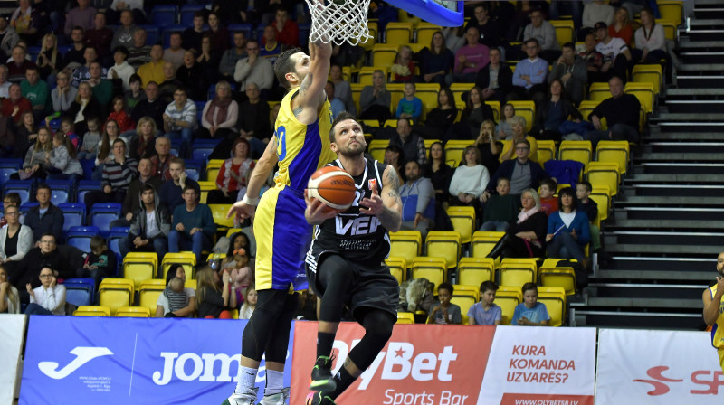 Ronalds Zaķis un Armands Šķēle 
Foto: Aivars Ķesteris, f64