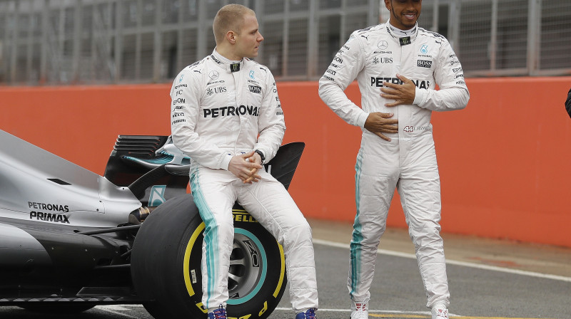 Valteri Botass un Lūiss Hamiltons
Foto: TT NYHETSBYRÅN/Scanpix