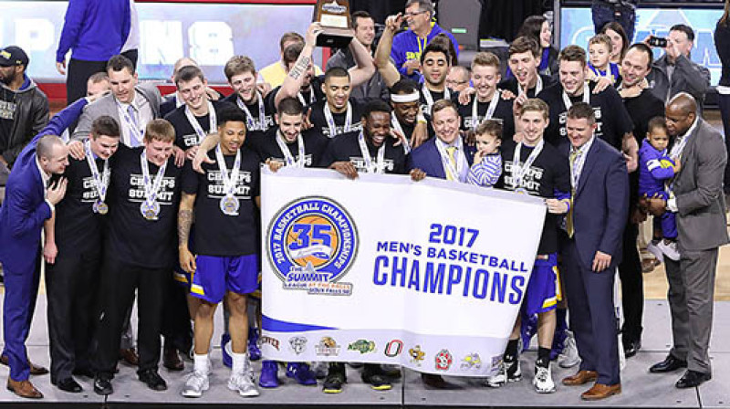 "South Dakota State University" basketbolisti: "Summit League" čempioni
Foto: SDSU