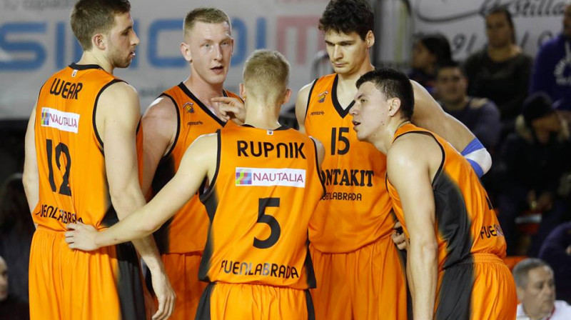 Rolands Šmits un "Fuenlabrada" spēlētāji
Foto: Fuenlabrada