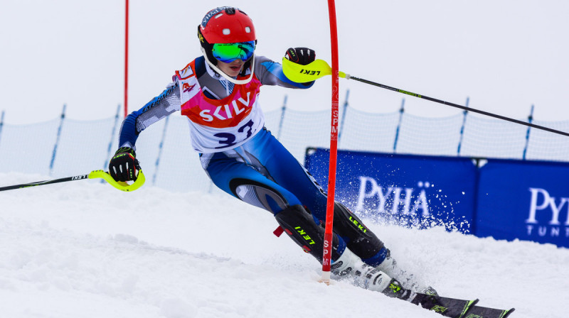 Uzvarētājs U14 grupā Gustavs Davidovičs. Foto: Infoski.lv, Emīls Lukšo