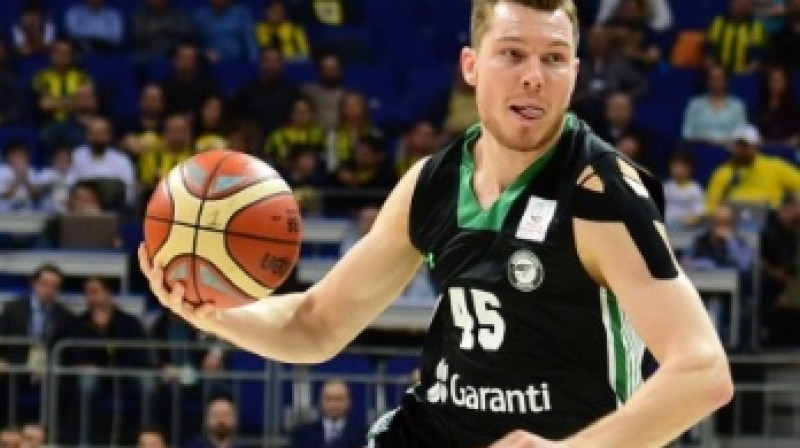 Dairis Bertāns
Foto: darussafakadogusbasketbol.com