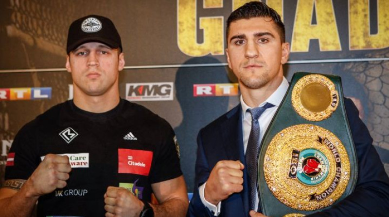 Mairis Briedis un Marko Huks
Foto: Philip Gatz, boxingnews24.com