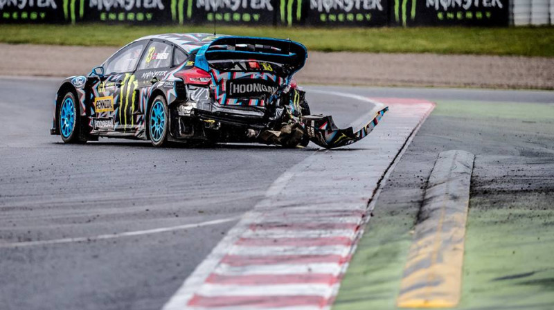 Bakeruda auto pēc avārijas
Foto: www.facebook.com/KenBlockRacing