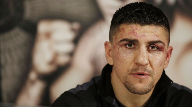 Marko Huks pēc cīņas ar Mairi Briedi
Foto:  imago/Norbert Schmidt/Scanpix